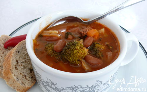 Баскский суп из капусты и зерновой фасоли - фото
