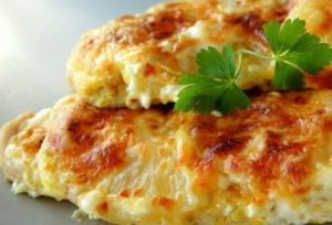 Цыплячьи грудки с ананасом - фото